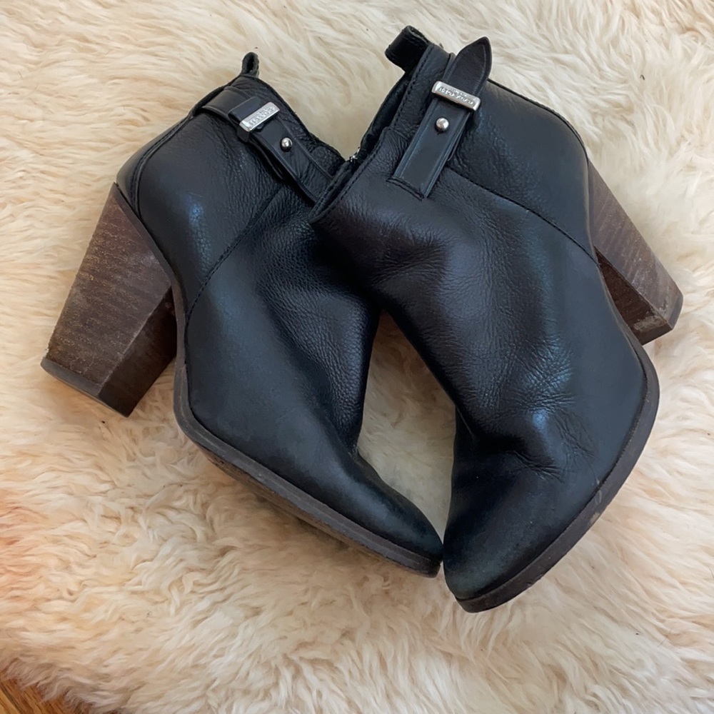 Coach boots